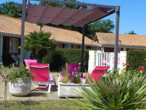 Hotels Hotel Les Pins : photos des chambres