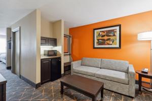 King Suite with Sofa Bed room in Holiday Inn Hotel & Suites Slidell an IHG Hotel