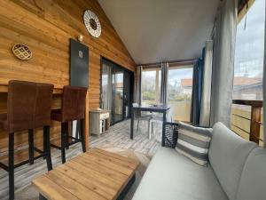 Chalets Chalet cosy proche mer : photos des chambres
