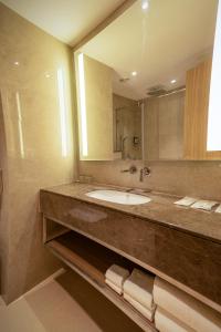Golden Tulip Bhopal