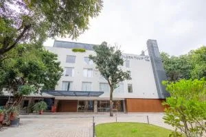 Golden Tulip Bhopal - Bāsoda