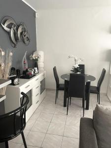 Appartements Appartement - Chic et Cosy a 30 minutes de Paris et 25 minutes de Disney : photos des chambres