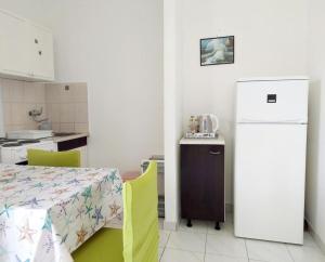 Holiday apartment in Zaboric with sea view, balcony, air conditioning, WiFi 5177-2