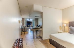 De Waterkant Studio Apartment, fully furnished and equipped