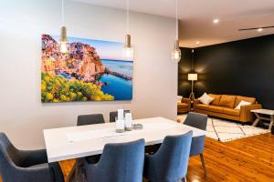 On The Corso - Sun-soaked Serenity with Lake Access