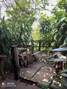 FamilyHouse & Trekking - Srê Moăt