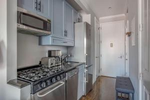 East Village 2br w wd nr groceries NYC-1221