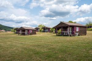 Campings Camping Les Vosges du Nord : photos des chambres