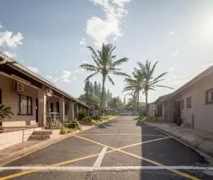 THE PALMS - Southport