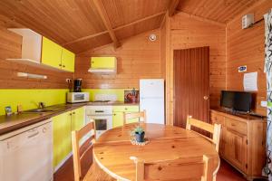 Campings Camping Les Vosges du Nord : photos des chambres