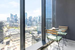 Skyline Allure - Urban Wellness meets City Living