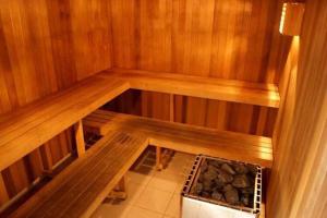 Skyline Allure - Urban Wellness meets City Living