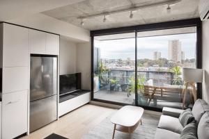 Stylish Gem and Stunning Views in Heart of Richmond