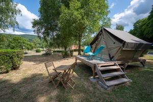 Campings Camping Les Vosges du Nord : photos des chambres