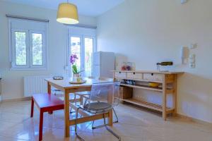 Bright Apt Close to the Beach