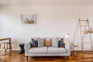 The Sunroom - Minimalist Chic moments from Chapel St
