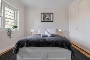 Port Phillip Bay Perfection in Albert Park - Middle Park