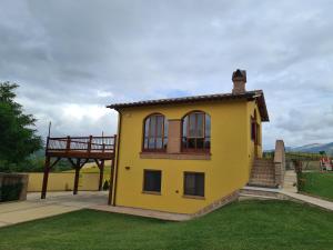 Villa Scarialetto nel Parco Naturale di Monte Cucco