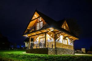 Domki na Brzyzku z jacuzzi i widokiem na góry