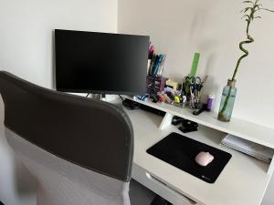 COZY apartment in GREAT location