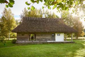 Wonderful cozy cottage with a view of Sheep