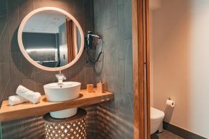 Poem Apartments, Las Canteras