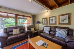 San Lameer Villa 2017 - 3 Bedroom Standard - 6 pax - San Lameer Rental Agency