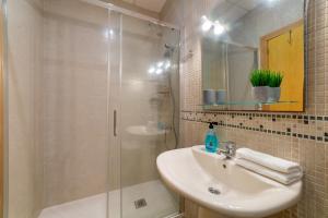 AlmeriaSuite Beach&Sun