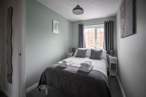 Hereford - Woodpecker House - Comfortable Modern House Located in South Hereford - Sleeps 6 - Perfect for Accessing Hereford Enterprise Zone in Rotherwas - Hosted By RENTMYHOUSE