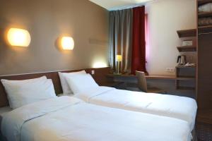 Hotels Kyriad Le Bourget Centre- Parc Des Expositions : photos des chambres