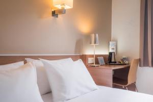 Hotels Kyriad Le Bourget Centre- Parc Des Expositions : Chambre Double