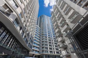 Cozy Apartments Warsaw Wola Kasprzaka by Noclegi Renters