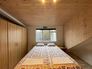 Floki's apartment downtown. - بورغارنيس