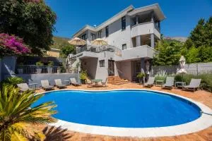 Maartens Guesthouse - Гаут-Бей