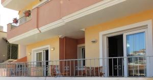 Le castellane img120