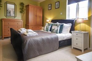 Isis Lakes 84 - Tortola Lodge