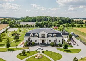 Dworek Komorno - Pawłowiczki