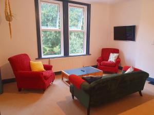 Garden view beach apartment