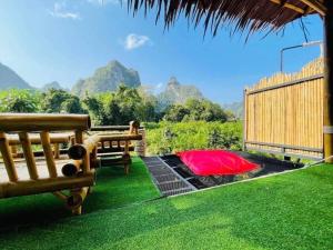 Bridge Hill Cafe Glamping