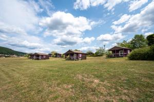 Campings Camping Les Vosges du Nord : photos des chambres