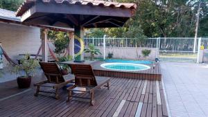 casa mariscal com piscina