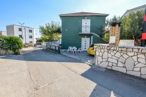 Apartments Luka - 罗戈兹尼察