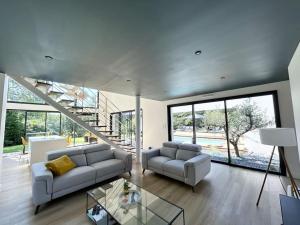 Villas Villa neuve contemporaine : photos des chambres