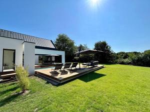 Villas Villa neuve contemporaine avec piscine : photos des chambres