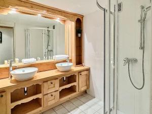Tignes: Appartement cosy 4 pers, skis aux pieds, animaux admis - FR-1-411-149
