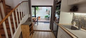 Maisons de vacances Maison de ville avec patio : photos des chambres