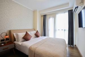 Newly Luxury Resort Style Condo