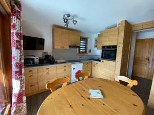 Appartement lumineux, 5 personnes, 2 chambres - OCI04 - 博福特