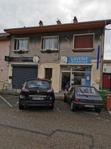 Appartements Appartement avec cour fermee pour motos ou voiture : photos des chambres