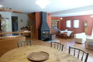 Chalet avec du charme, 12 personnes, 4 chambres - CH24 - بوفورت